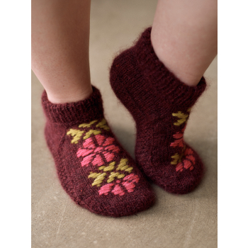 Kindred Knits: Patterns from My Estonian Family Archives - Aleks Byrd